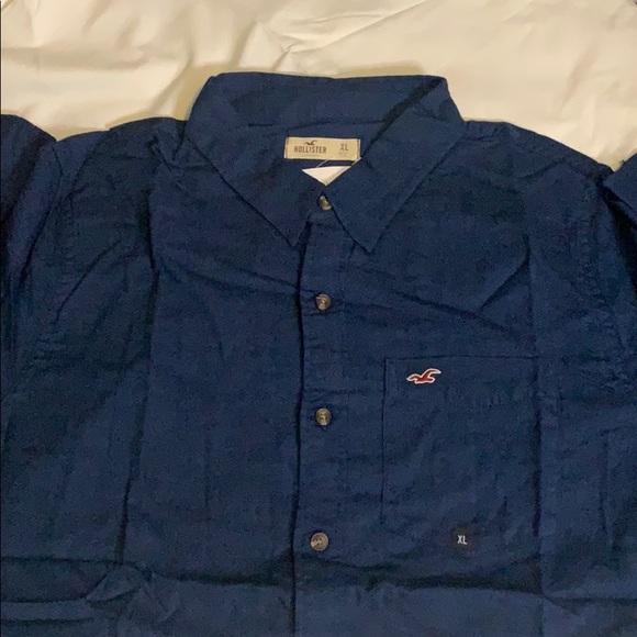 hollister button up shirts